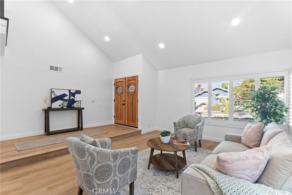 Lake Forest Keys (LK) - Residential