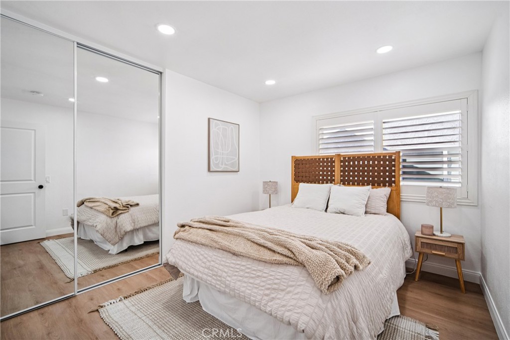 Lake Forest Keys (LK) - Residential