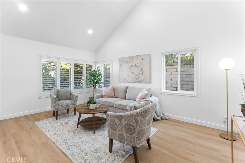 Lake Forest Keys (LK) - Residential