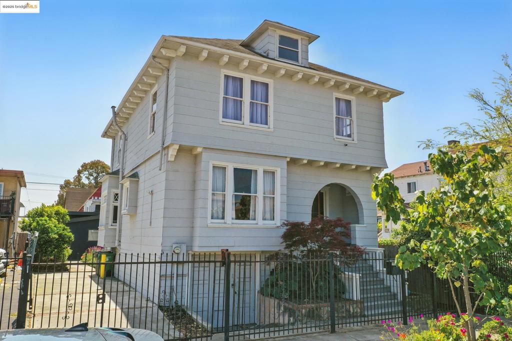 Longefellow - Residential