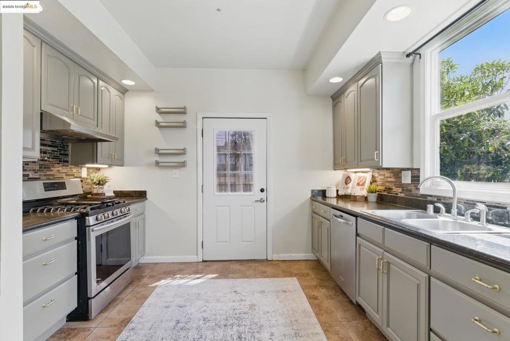 Longefellow - Residential