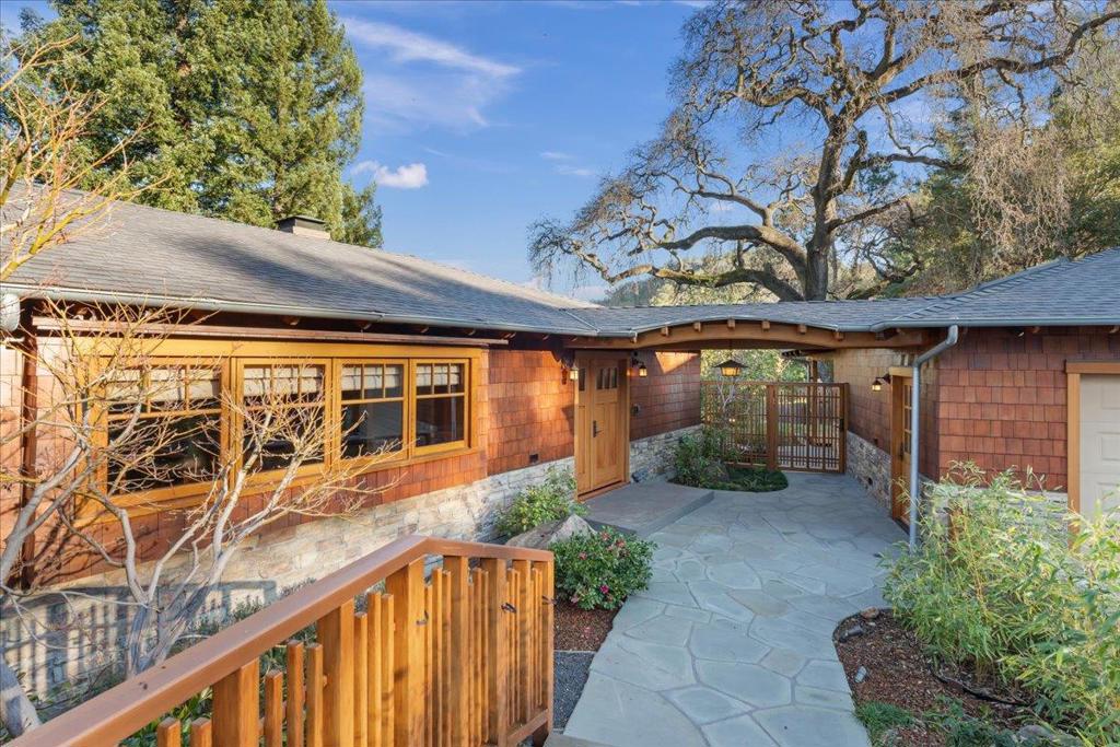 10965 Miramonte Road