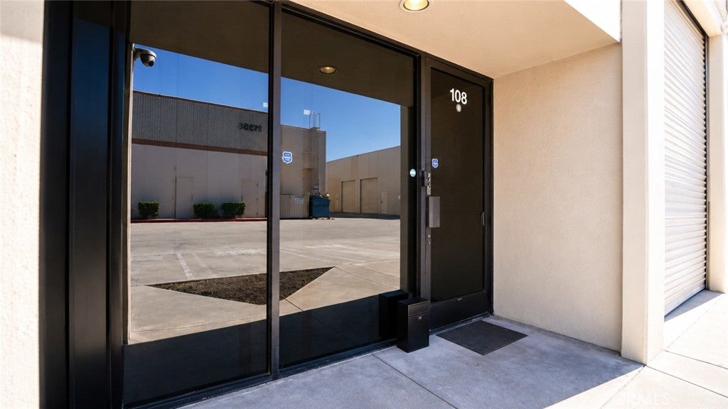 21352 Nordhoff