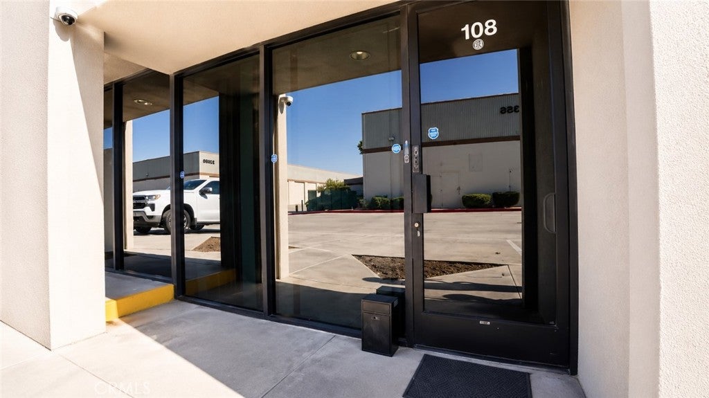 21352 Nordhoff