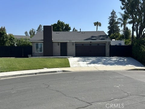 Photo of 6866 Jasmine Court, Chino, CA 91710 (MLS # PW26200748)