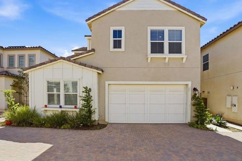 Photo of 1268 Camino Carmelo, Chula Vista, CA 91913 (MLS # 260009469SD)