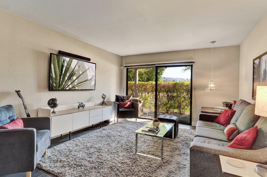 Ramon Estados - Residential