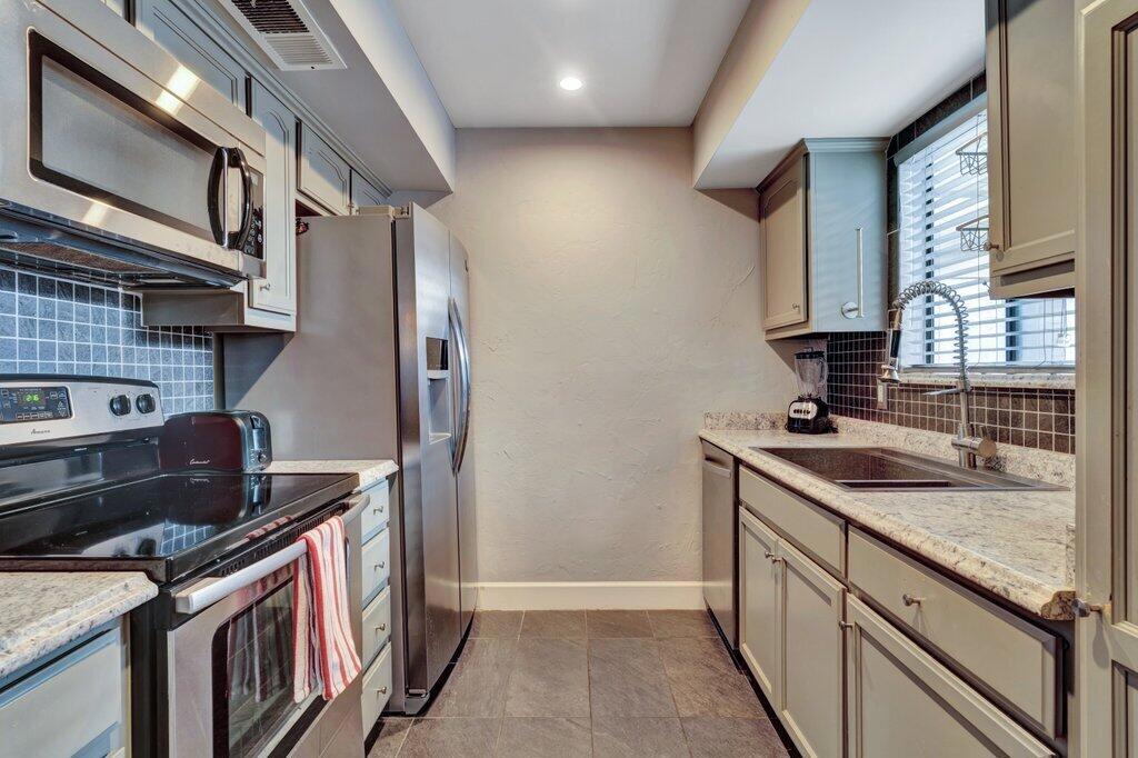 Ramon Estados - Residential