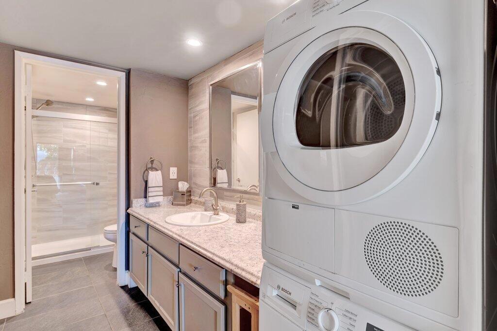 Ramon Estados - Residential