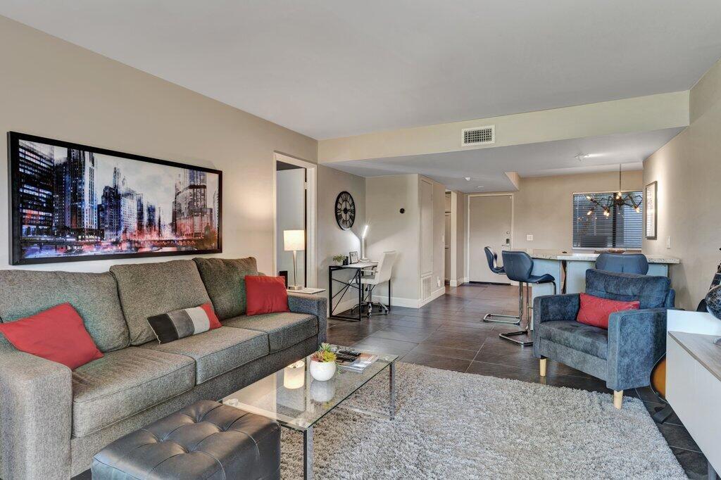 Ramon Estados - Residential