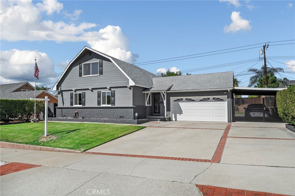 747 N Garsden Avenue