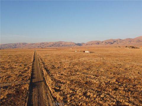 Photo of 0 Georgia Rd, California Valley, CA 93453 (MLS # NS26114057)