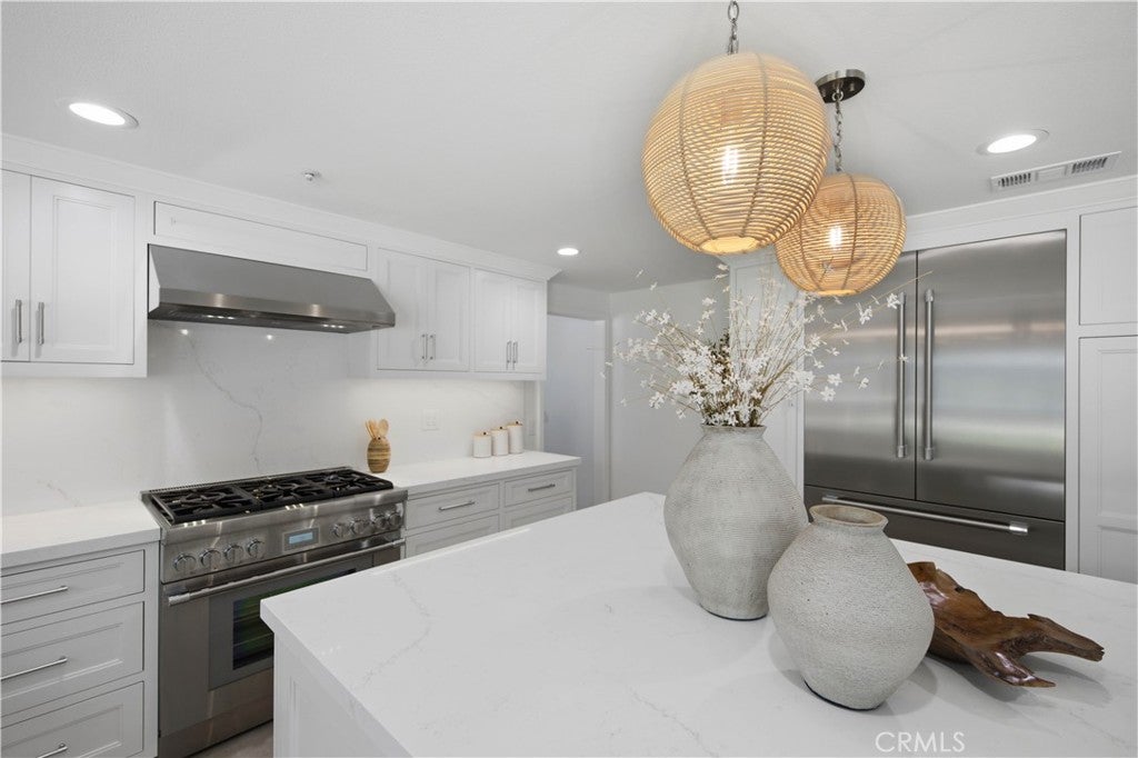 880 Avenida Acapulco, San Clemente CA 92672 - Photo 13
