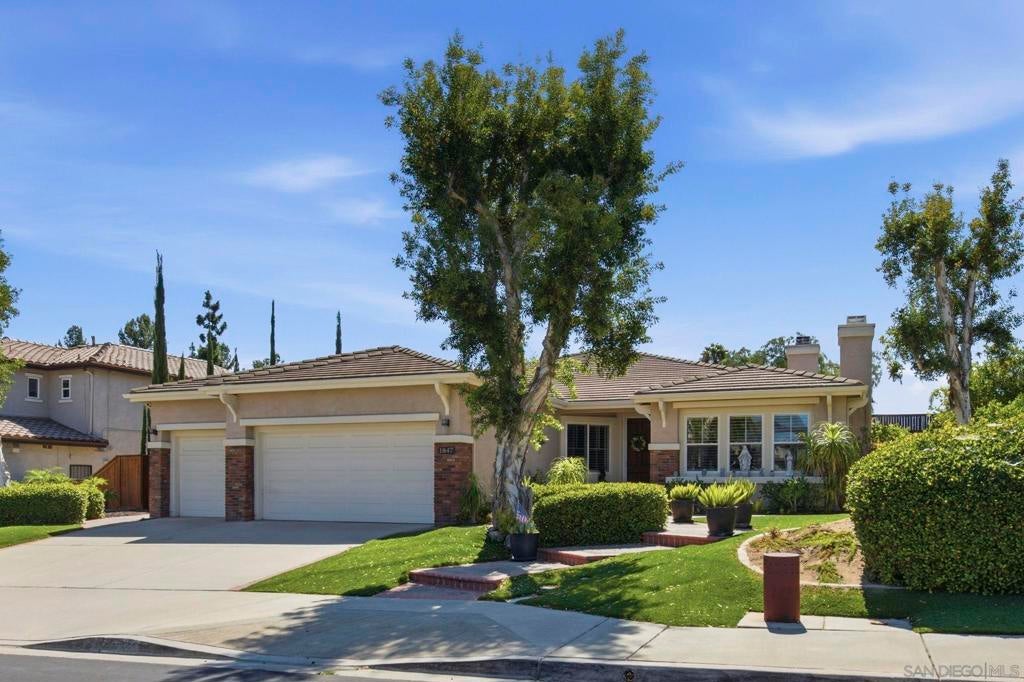 1847 Lawndale Dr