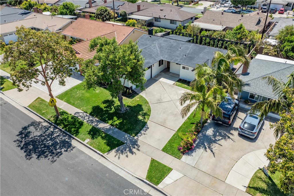 2514 S Rita Way