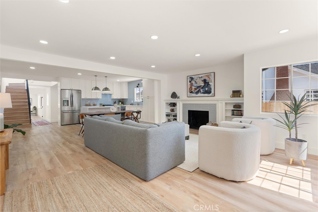 5732 Hillcrest Drive