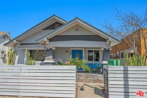 Photo of 1627 W 38th Street, Los Angeles, CA 90062 (MLS # 26666013)