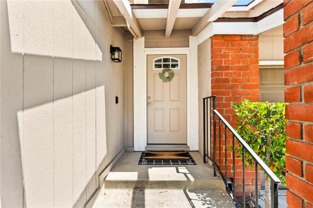 6519 E Camino Vista 4