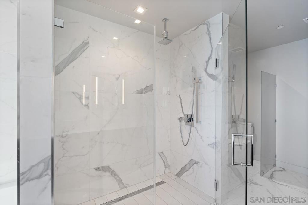 Downtown - Residential Lease