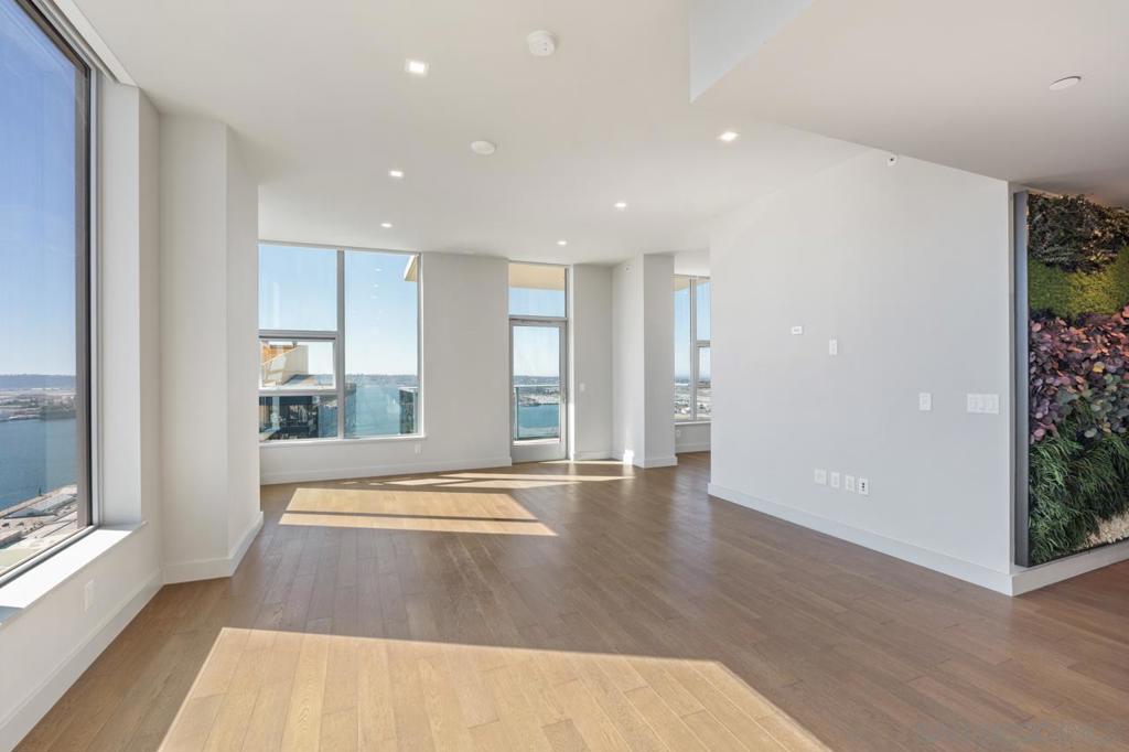 Downtown - Residential Lease