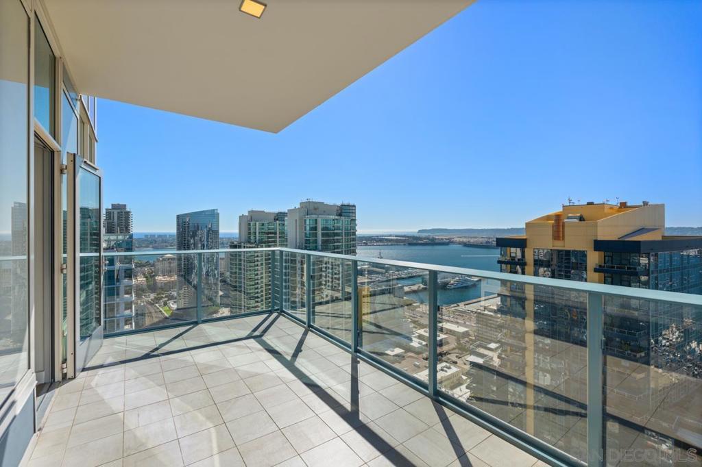 Downtown - Residential Lease