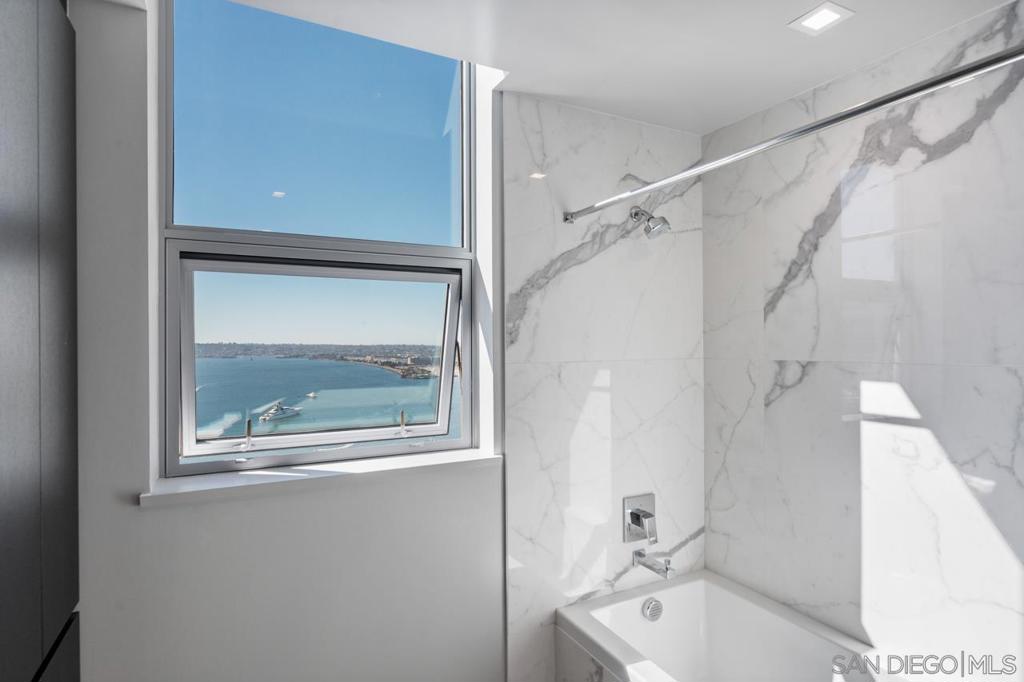 Downtown - Residential Lease