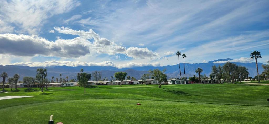 Palm Desert Greens - Manufactured In Park