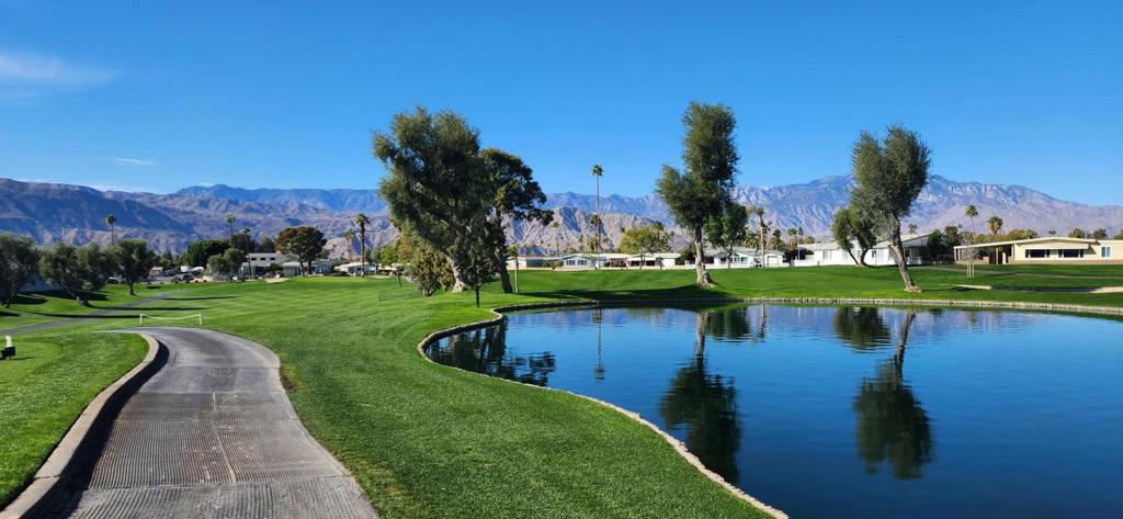 Palm Desert Greens - Manufactured In Park