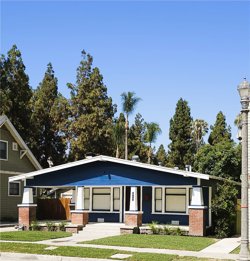Stunning Remodel in Anaheim’s Historic District
Step into this beautifully reimagined 3-bedroom, 2.5-bath home tucked within one of Anaheim’s most charming historic neighborhoods. The open-concept floor plan is enhanced by a fully renovated kitchen and bathrooms, recessed lighting, stylish new flooring, and a brand-new central HVAC system for year-round comfort.
Outside, enjoy a newly constructed 2-car garage, fresh concrete driveway, welcoming front porch, and professional landscaping in both the front and spacious backyard—ideal for entertaining, creating a private retreat, or savoring your morning coffee or evening glass of wine.
Inside, convenience meets elegance with a dedicated laundry room (complete with washer and dryer), new appliances throughout, modern window coverings, and a new water heater.
All of this just step from George Washington Park and Pearson Park, and minutes from The Rinks–Anaheim Ice, Disneyland, Knott’s Berry Farm, and Dad Miller Golf Course. This home offers the perfect blend of location, lifestyle, and move-in ready excellence.