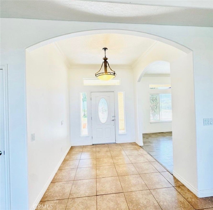 7438 Woodcliff