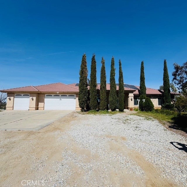 7438 Woodcliff
