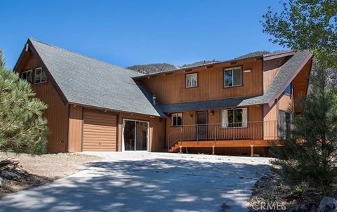 Photo of 2628 Beechwood Way, Pine Mountain Club, CA 93222 (MLS # SR26019019)