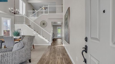 Photo of 917 917 Yardley Place Pl, Brentwood, CA 94513 (MLS # 41126460)