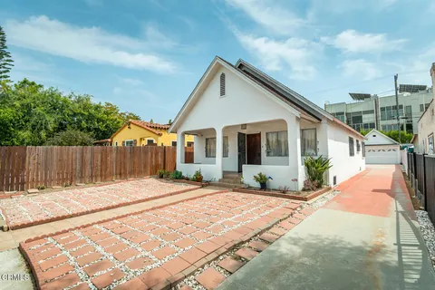 3247 La Clede Avenue, Los Angeles, CA 90039 - MLS#: P1-22493