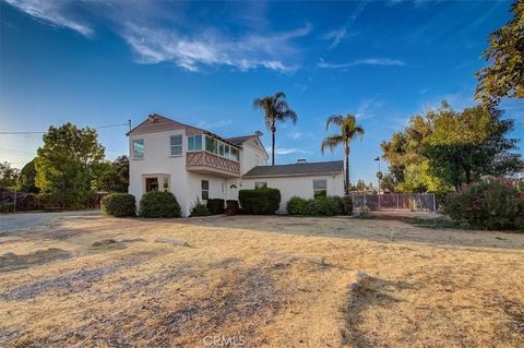 Photo of 10847 Balboa Blvd, Granada Hills, CA 91344 (MLS # SR25275534)