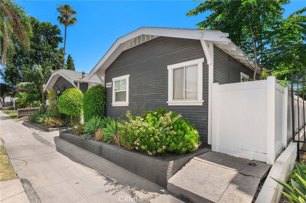 1424 Coronado Avenue