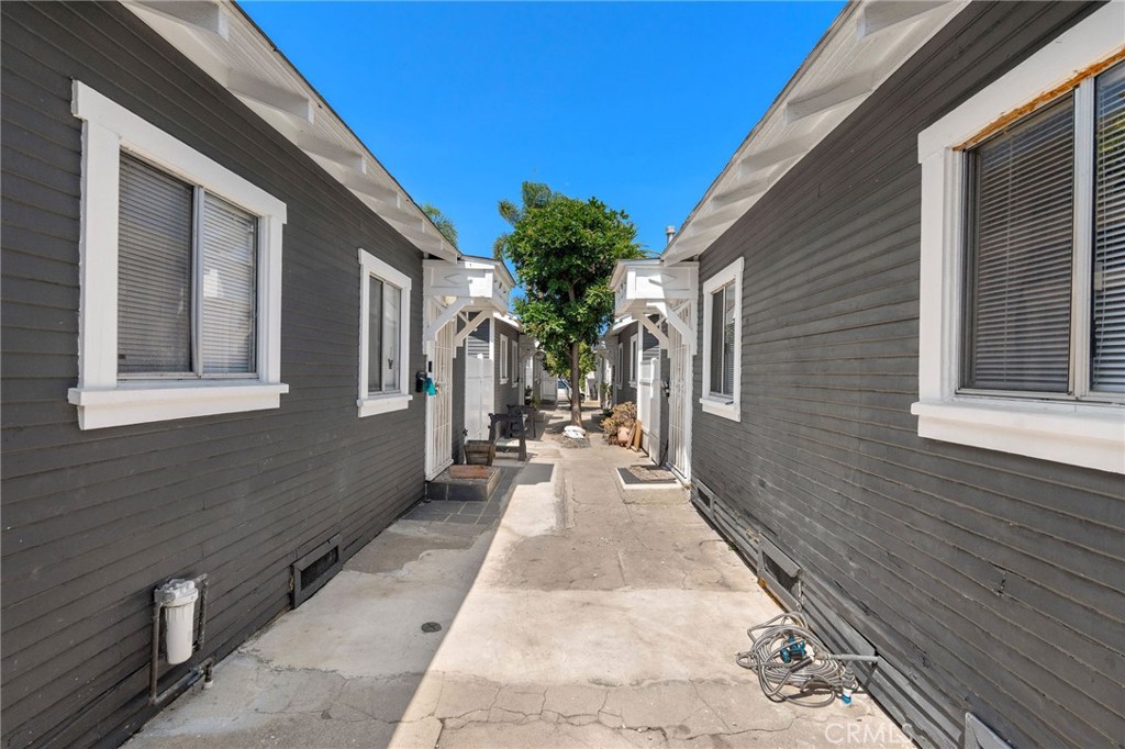 1424 Coronado Avenue