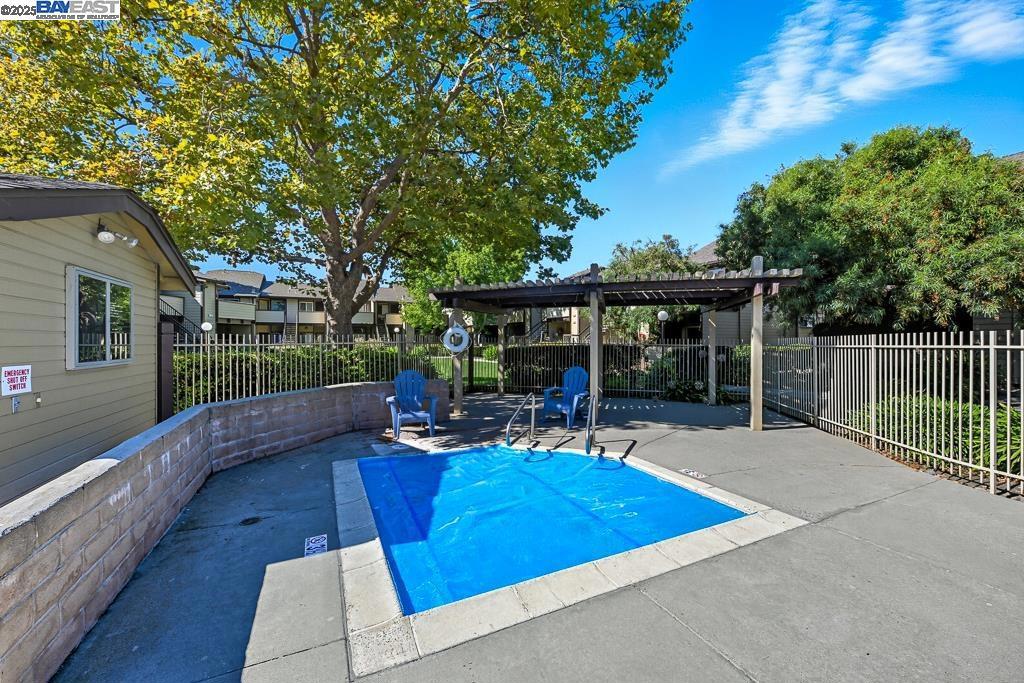 WASHINGTON COMM - Residential