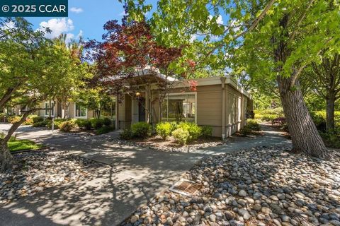 2144 Tice Creek Dr 4 Walnut Creek CA 94595