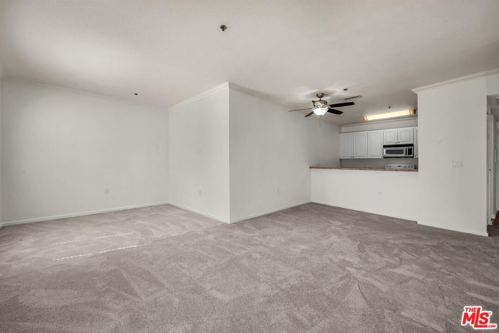 838 Pine Avenue 506