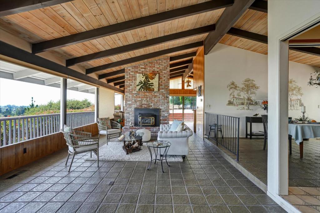 350 Highland Avenue