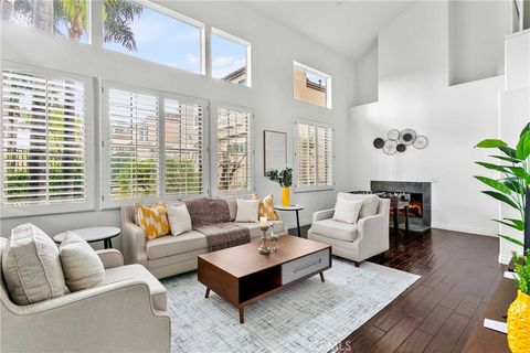 Photo of 6 Del Carlo, Irvine, CA 92606 (MLS # OC26115594)