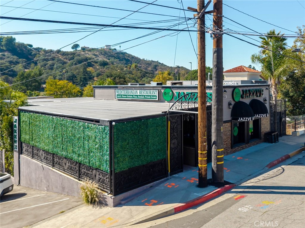 6500 Foothill Boulevard