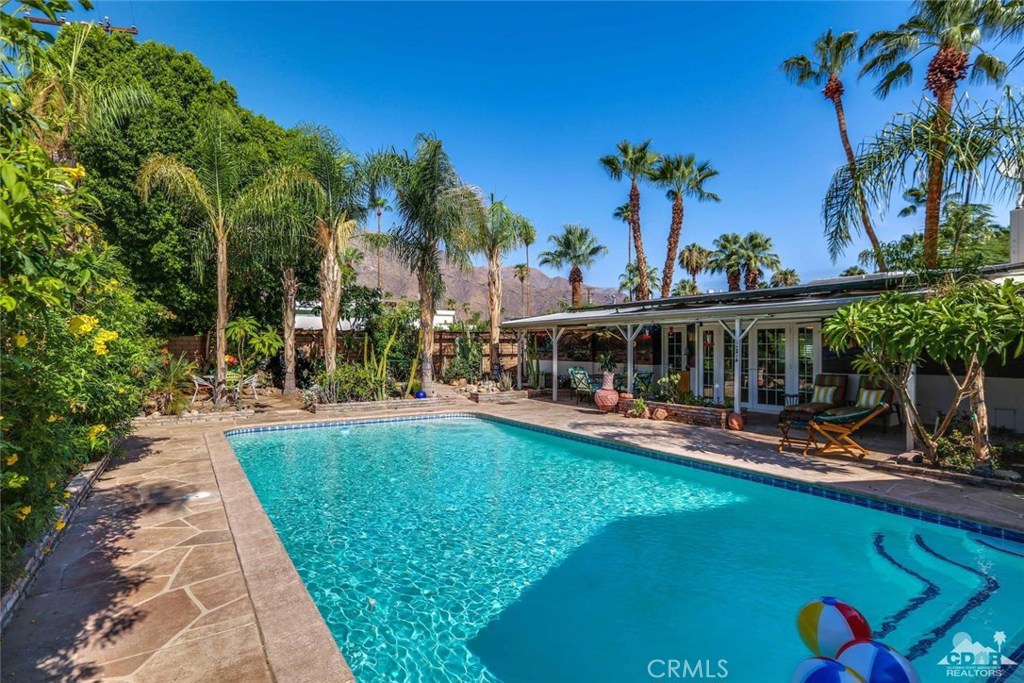 Tahquitz River Estat - Residential