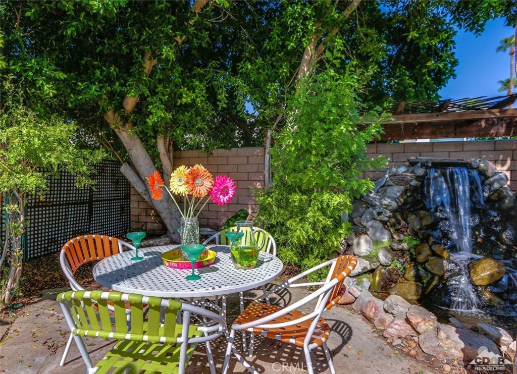 Tahquitz River Estat - Residential