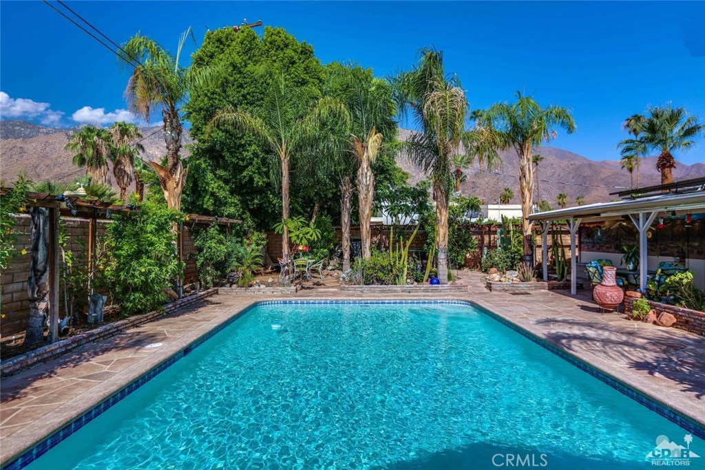 Tahquitz River Estat - Residential