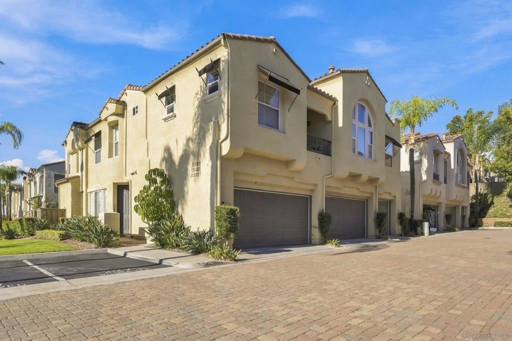 11568 Miro Cir