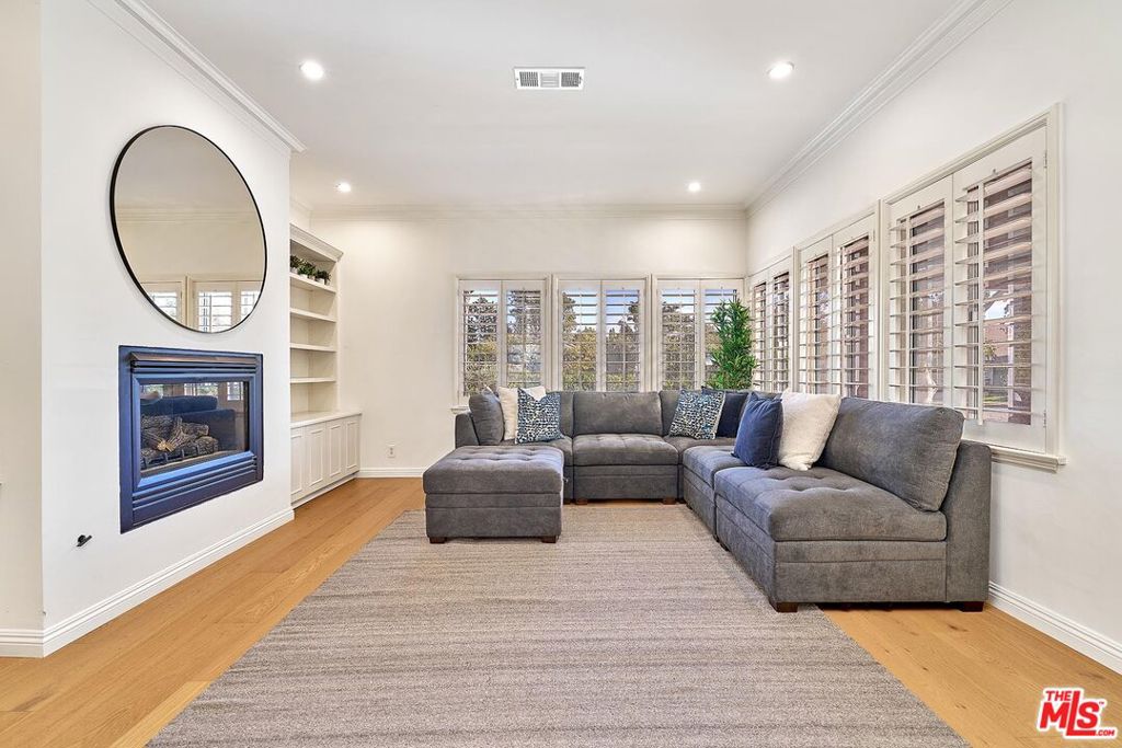 749 S Citrus Avenue, Los Angeles CA 90036