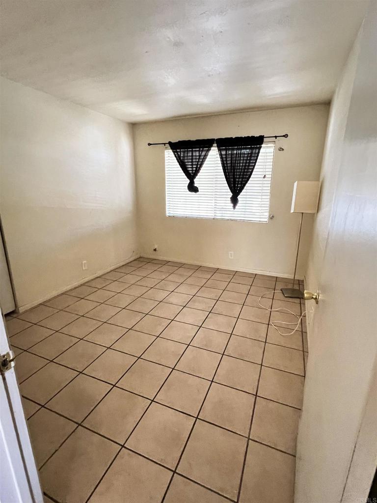1561 Parkland Way