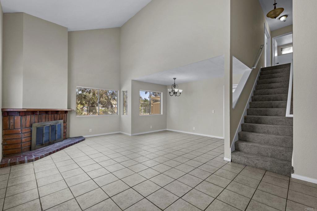 1561 Parkland Way